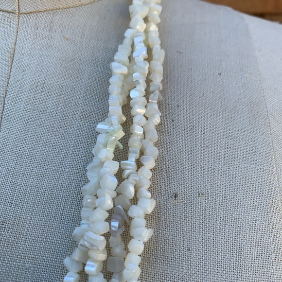 Vintage Shell Statement Necklace - Picture 5 of 7